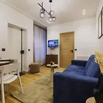 Superb Duplex 1 Bedroom Center Of Paris